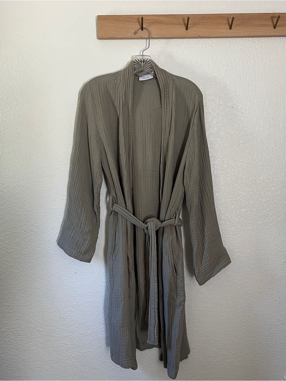 Parachute Cloud Cotton robe in Moss Green